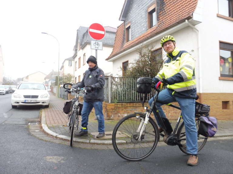 fahren entgegen der fahrtrichtung fahrrad straße